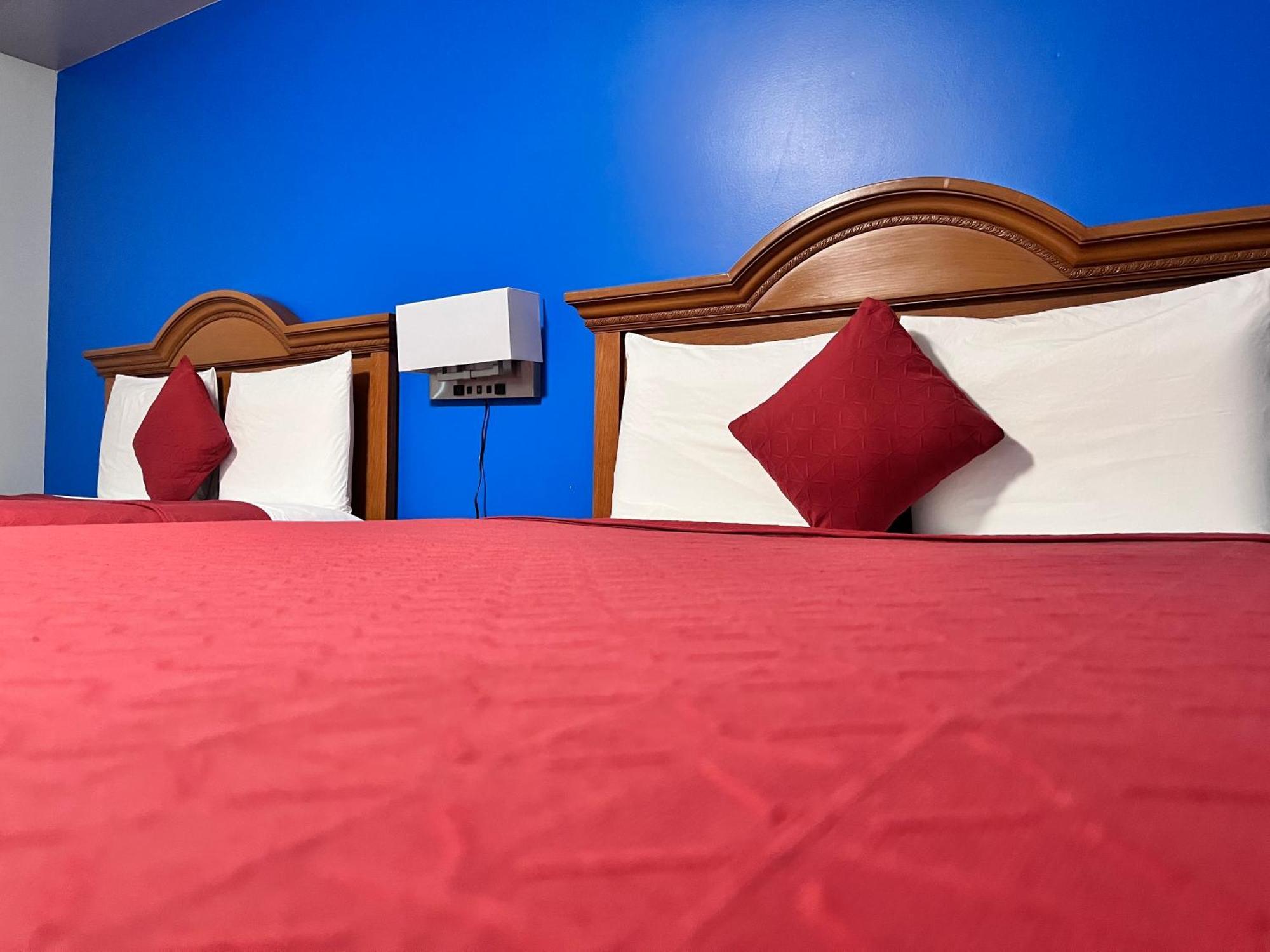 Guthrie Center Midway Motel מראה חיצוני תמונה